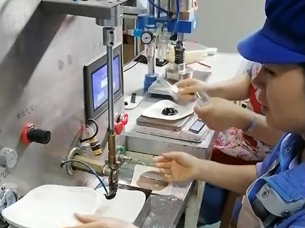 膏藥加工貼牌oem需要什么手續(xù)證件？哪里有膏藥加工廠？
