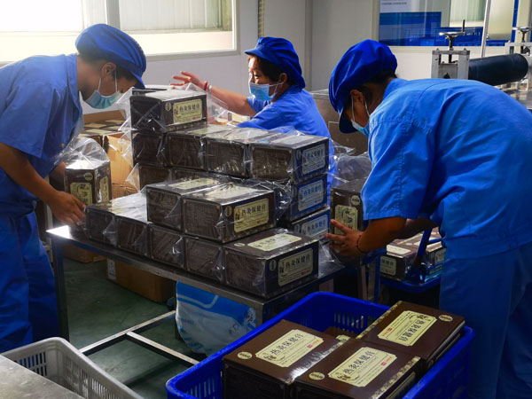 找膏藥代加工廠做加工貼牌和自己制作膏藥有什么區(qū)別？